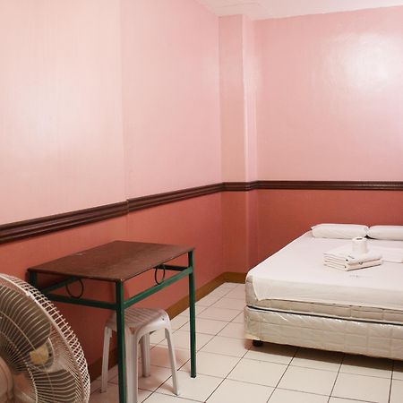 Gv Hotel - Baybay Esterno foto